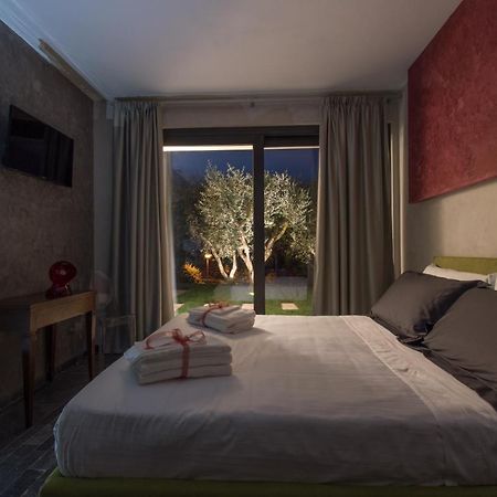 Sesto Armonico B&B Palazzolo  Luaran gambar